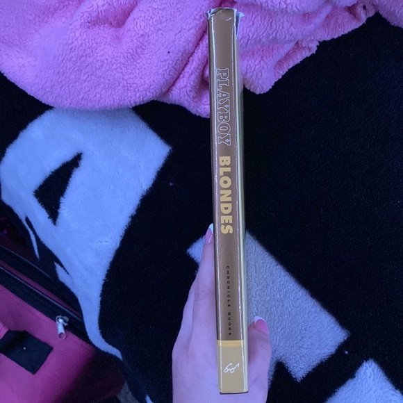 Playboy Blondes Book - Picture 4 of 5